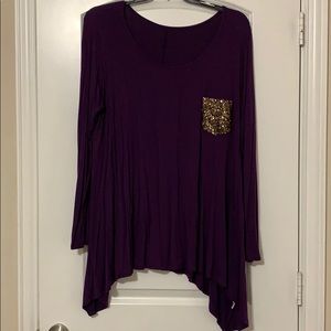 Tunic with gold sequin accent pocket!